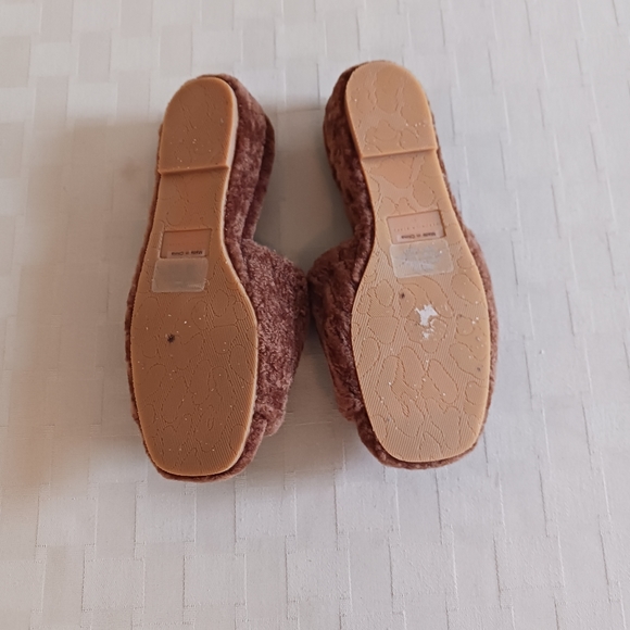 Veronica Beard Desiree Genuine Shearling Slides Sandals - Picture 5 of 9